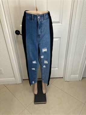 STYLEWE Two-Tone Distressed Ankle Jeans - Blue & Black
